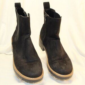 Kensie Size 7.5M Black Faux Suede Lug Sole Side Zip Ankle Boots - KS242100